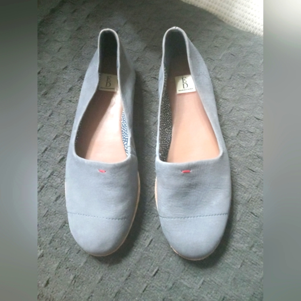 Women's casual flats
